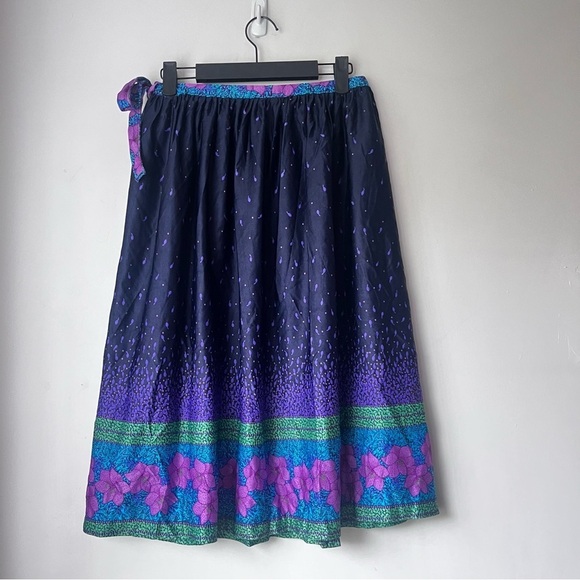 Vintage 80s Sirena Purple Floral Wrap Midi Skirt S - Picture 4 of 4